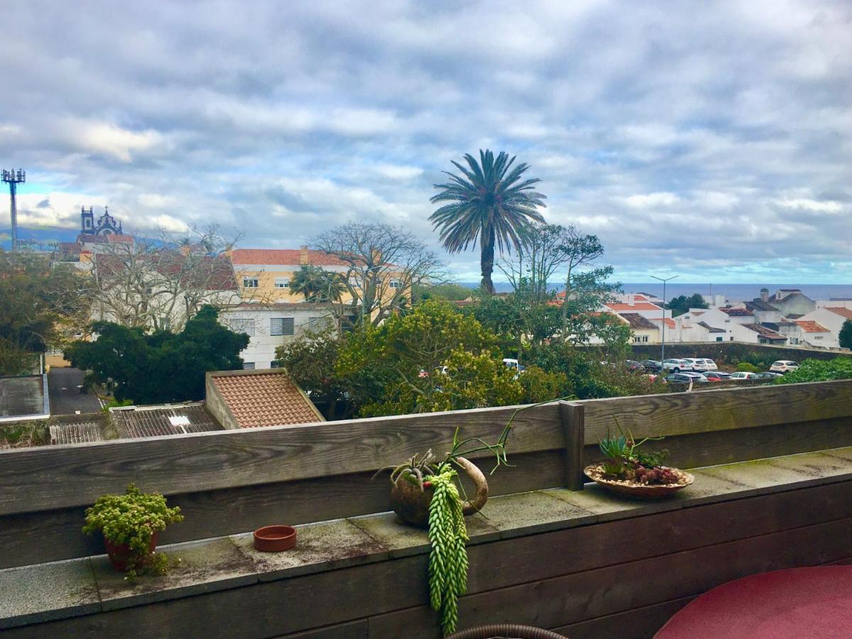 Marketplace Apartment 2 蓬塔德尔加达 外观 照片